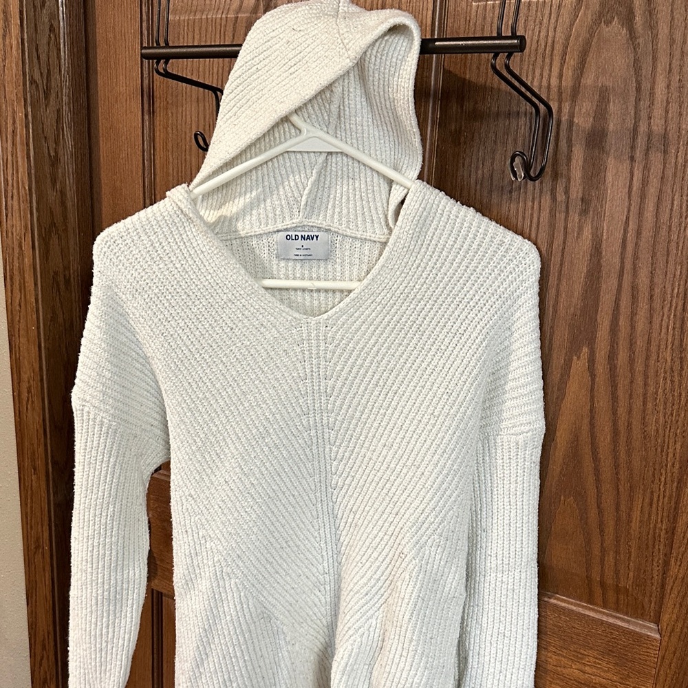 Old Navy Women's White V-Neck Hooded Sweater